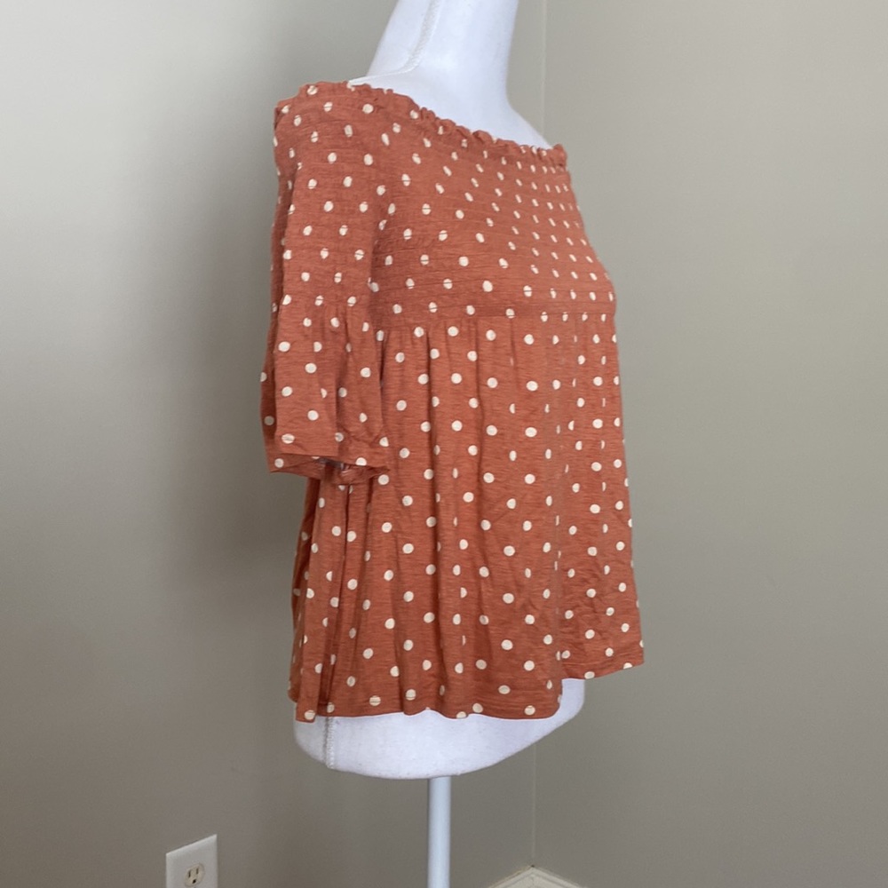 Sienna Brown & White Polka Dots Off the Shoulder Flowy Top with Fitted Bustline - Picture 3 of 8